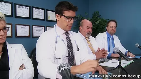 Doctor Adventures: License To Fuck