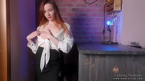 Sherice in Nude bar - avErotica