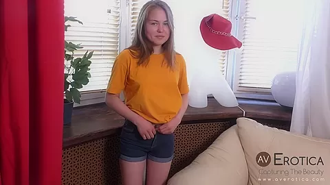 Molly in Red hat - avErotica