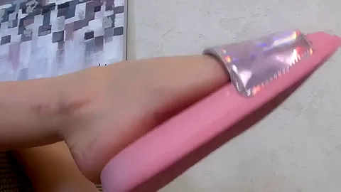 Princess Kirstins Dangling With Black High Heels And Sexy Pink Slippers - SoloAustria