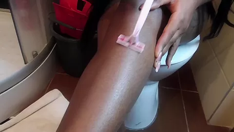 Ebony Shaving Fetish - SoloAustria