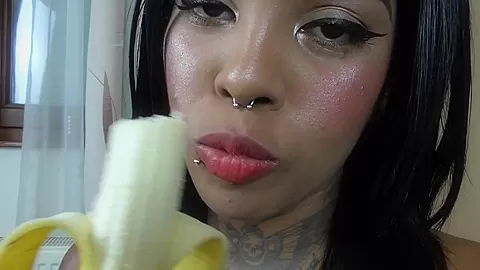 Ebony teen 18+ Banana Eating - SoloAustria