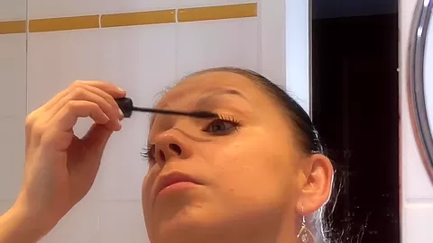 Carla Make Up Fetish With Full Make Up - SoloAustria