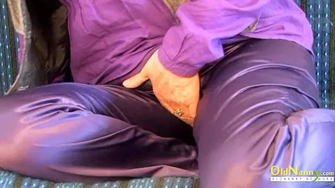 OldNannY Grandma Hardcore Handjob