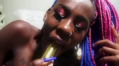 Ebony teen 18+ Pearl Teasing With Dildo And Chocolate - SoloAustria