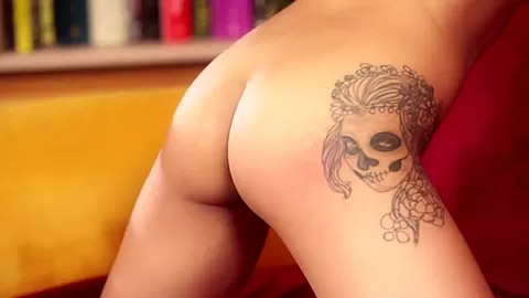 Lesbian Milf Chief Seduces Shy Asian Teenie For Sex - LezdomAustria