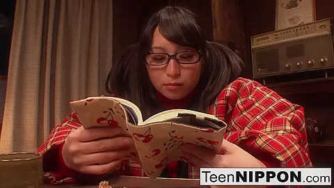 After Reading A Romance Novel, Curious teen 18+ Fingers Her Pussy - NipponTeen