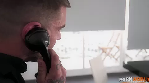 Quick Titty Fuck and Suck - PornWorld
