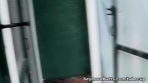 Seymore Has His Dick Blown In The Lovely Outdoors