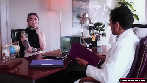 Latin babe accepts doctor to be her donor and rides his cock