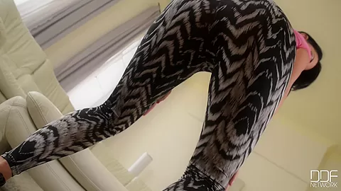 Cheeky Teaser - PornWorld