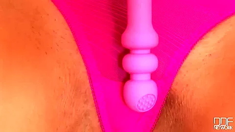 The Pink Pleaser - PornWorld