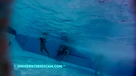 Hot Girl Gets Fucked Without Shame In A Public Pool