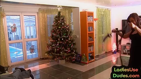 Femdom 3some babes fuck guy asshole with strapon toy