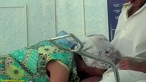 hairy bush 92 years old granny rough fisted anf deep fucked by a doctor