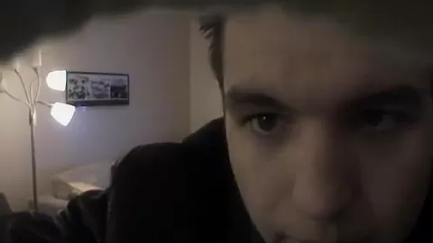 Dick sucking teen 18+ slut gives head