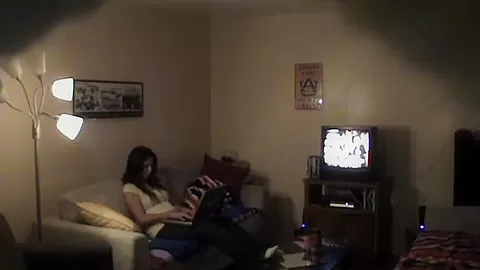 Dick sucking teen 18+ slut gives head