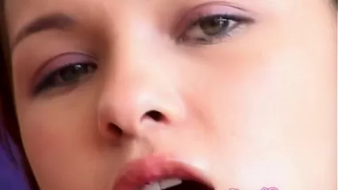 Sweet Selina ***rubbing tight Pussy