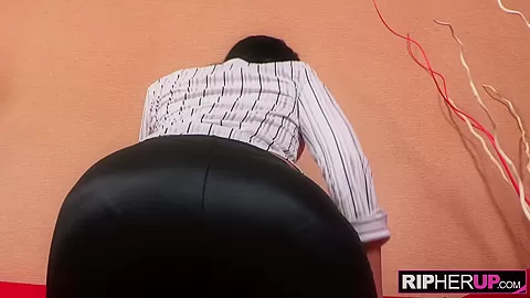 Hot Feline teen 18+ WILD Anal Interracial Fucking Cable Guy BBC