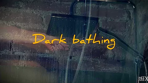 Dark Bathing - Monna Dark - MetArtX