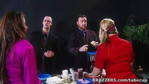 Big Tits at Work: Piece of Cake