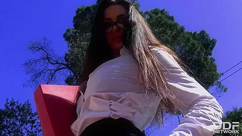 A Manager's Advantage: Fucking The Secretary Under The Sun - PornWorld