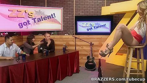 Shes Gonna Squirt: ZZ's Got Talent!