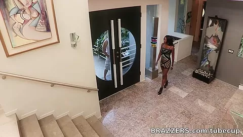 Shes Gonna Squirt: Millionaire Squirter