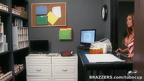 Doctor Adventures: Filling her Prescription and Pussy