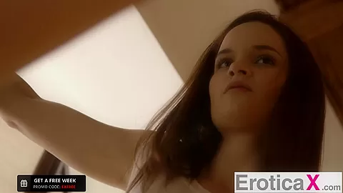 Naughty Babe Intense Fuck & Squirt - XEmpire