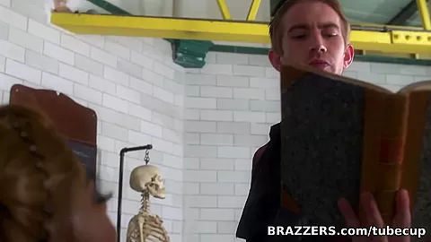 Shes Gonna Squirt: The Squirtarium of Doctor Danny Dickus
