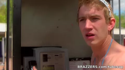 Pornstars Like it Big: HUNGover