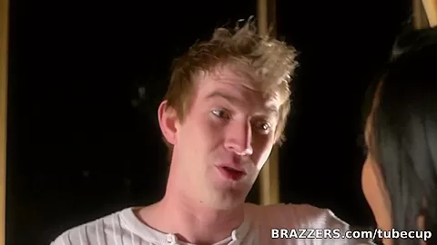Pornstars Like it Big: HUNGover