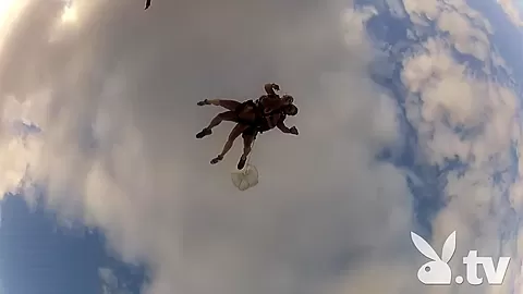 BADASS, Members Exclusive: Skydiving