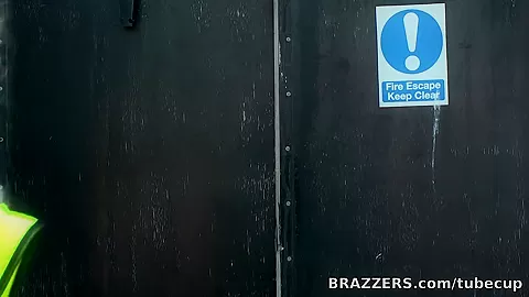 Big Tits at Work: Catch A Thief