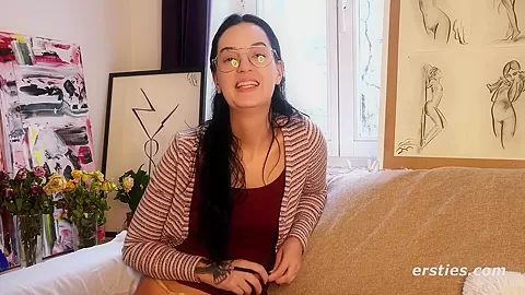 Pinko Uses A Pink Sex Toy To Masturbate