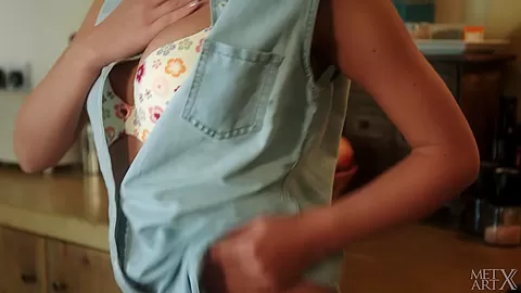 In The Kitchen - Victory - MetArtX