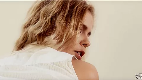 Examination - Tracy A - MetArtX