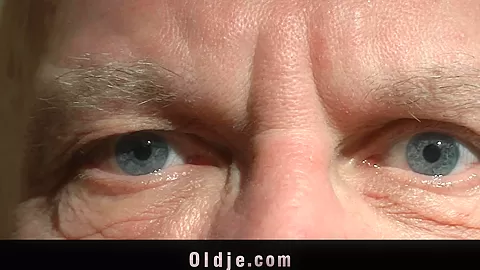 Old sugar Step daddy bangs his young mistress in the hotel room