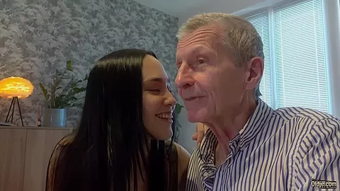 Sexy teen 18+ deepthroat blowjob and swallow to grandpa