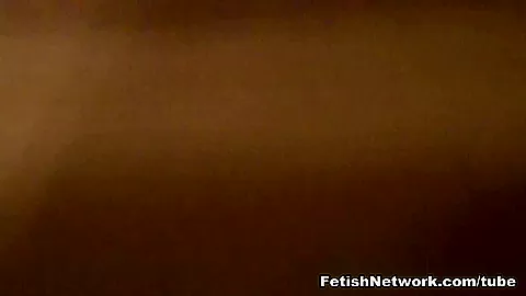 Toe cleaning and nail polish