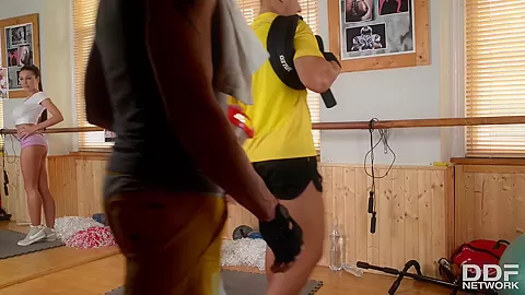 Breasty Blowjob Expert - PornWorld