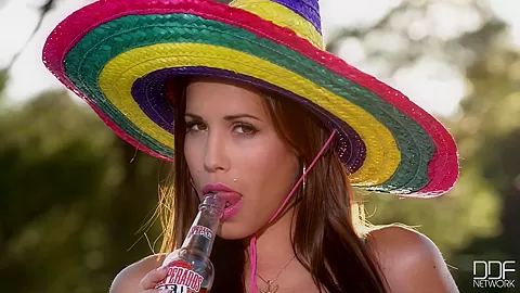 Bottle for her Butthole - PornWorld