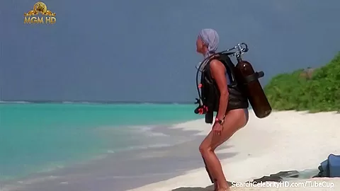 Bo Derek - Ghosts Can't Do It