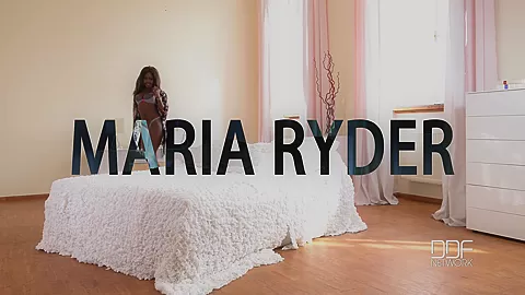 Black Beauty Masturbates Deep With Pink Toy - PornWorld