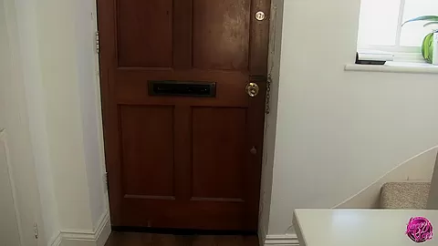LACEYSTARR - Granny at the Gloryhole
