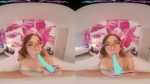Your girlfriend wakes up horny and plays with herself in virtual reality