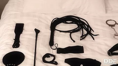 Fetish Fuck Buddies: Brunette Babes get Kinky - PornWorld