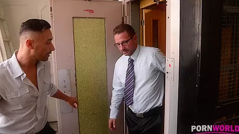 Detective Double Penetration - Stunner Banged in Twat And Ass - PornWorld