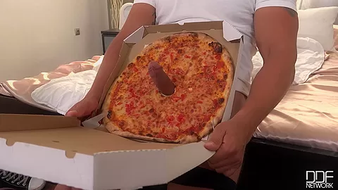 Delicious Pizza Topping - Delivery Girl Wants Cum in Mouth - PornWorld